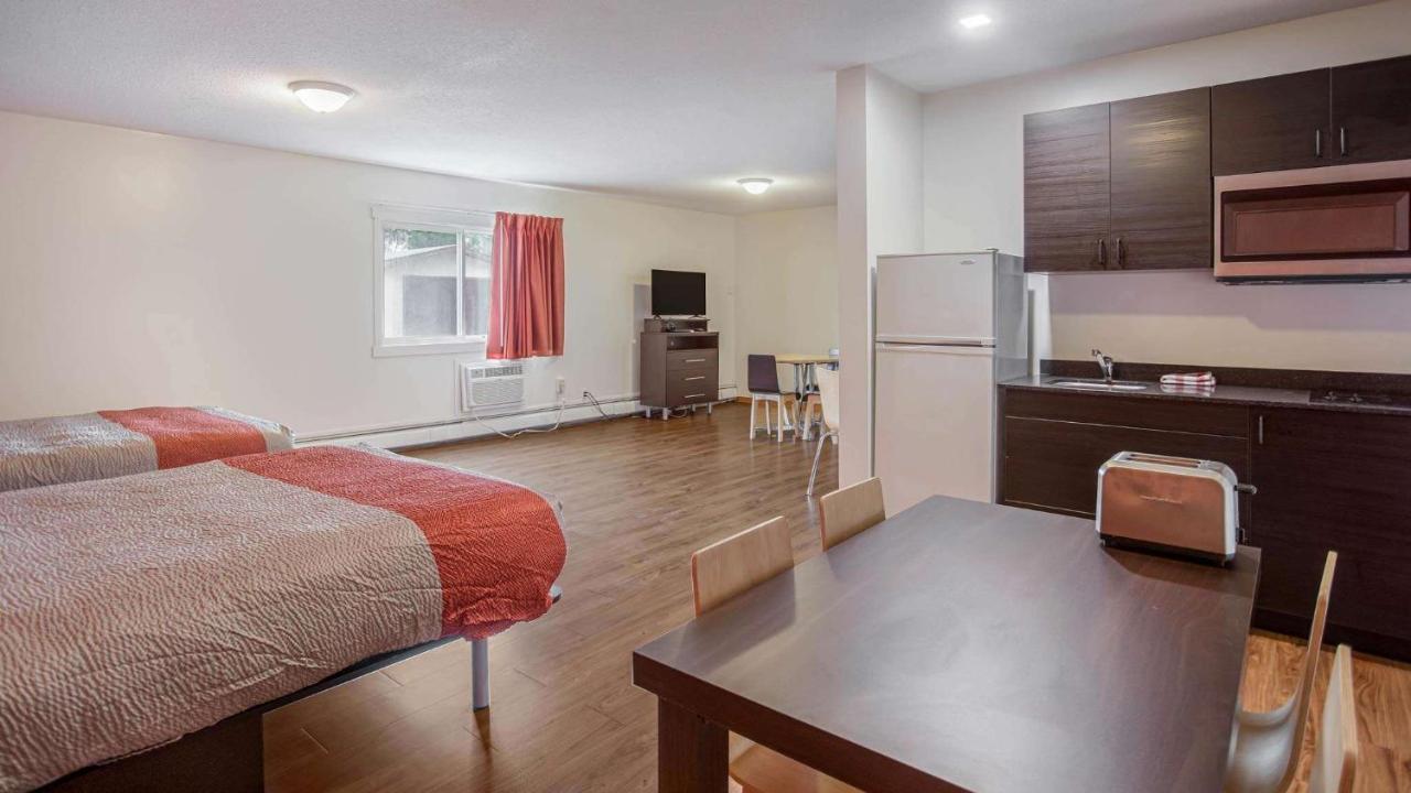 Motel Bo-Camrose, Ab Экстерьер фото