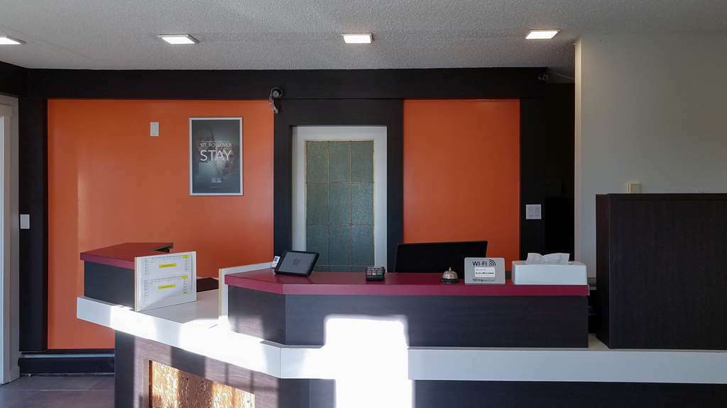 Motel Bo-Camrose, Ab Интерьер фото